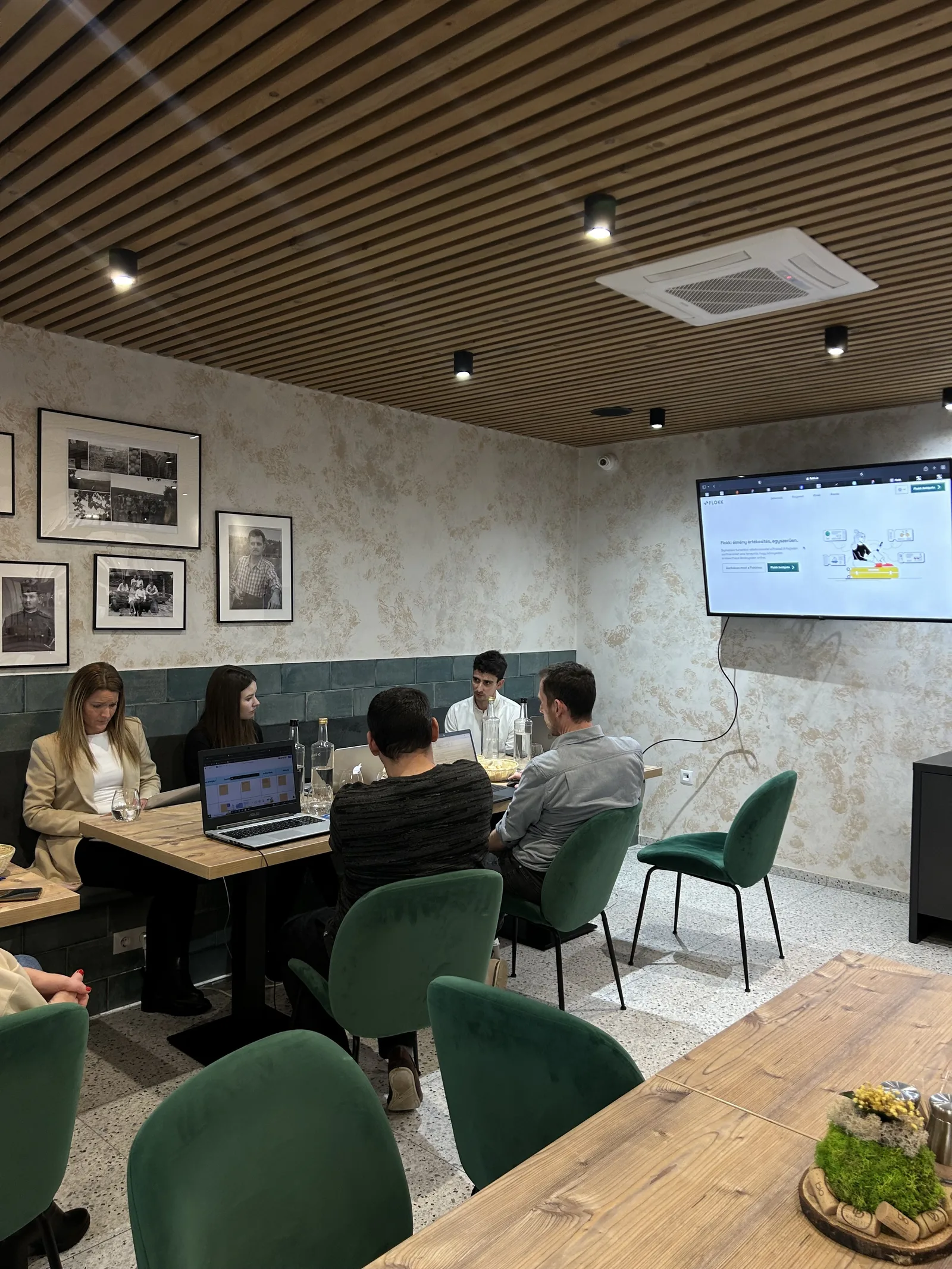 Online presence training for tourism providers: from website to online sales